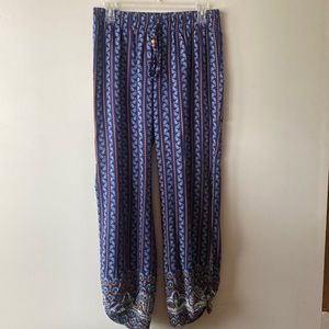 Summer pants with side Slits